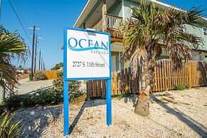 Sandy Coral - Golf Cart Included!