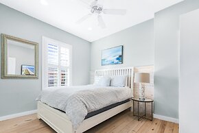 Sandy Coral - Golf Cart Included!