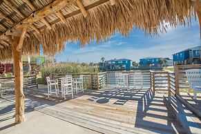 Sandy Coral - Golf Cart Included!