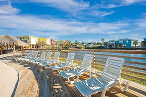Sandy Coral - Golf Cart Included!