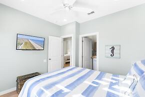 Sandy Coral - Golf Cart Included!