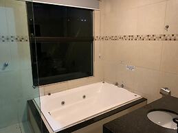 Pousada Rota dos Macacos - 02 - Macacos