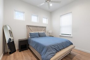 Beach to Bay - Ocean Views! Private Pool!