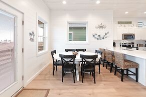 Beach to Bay - Ocean Views! Private Pool!