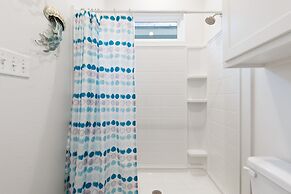 Beach to Bay - Ocean Views! Private Pool!