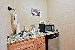Unit 433b Efficiency 1bd/ 1 BA Condo