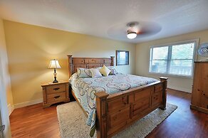 Unit 109 2 Bdrm/ 2 BA