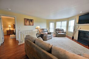 Unit 109 2 Bdrm/ 2 BA