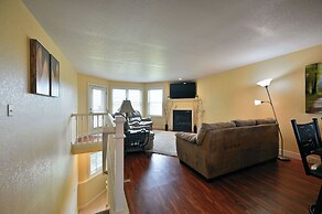 Unit 109 2 Bdrm/ 2 BA