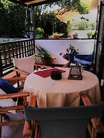 Orsiida Seaside Cottage K Gatzea