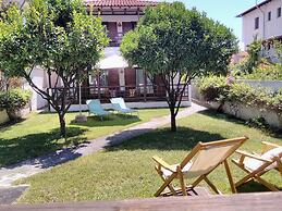 Orsiida Seaside Cottage K Gatzea