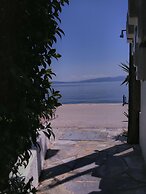 Orsiida Seaside Cottage K Gatzea