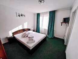 Complex Caprioara Toplita