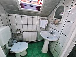 Complex Caprioara Toplita