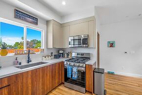 Luxurious Townhome