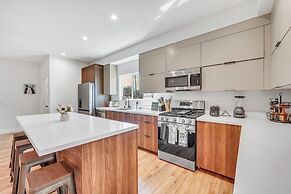 Luxurious Townhome