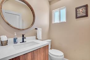 Luxurious Townhome