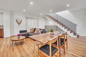 Luxurious Townhome