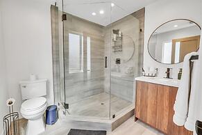 Luxurious Townhome