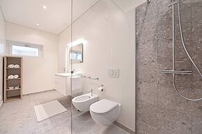 One & Only Central Suite Garden