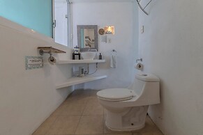 Lakeside Retreat Spacious Family Villa