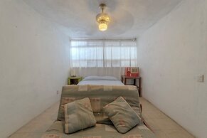 Lakeside Retreat Spacious Family Villa