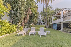 Lakeside Retreat Spacious Family Villa