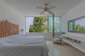 Lakeside Retreat Spacious Family Villa