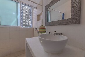 Lakeside Retreat Spacious Family Villa