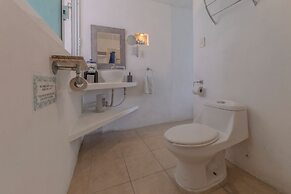 Lakeside Retreat Spacious Family Villa