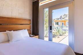 Oeno Wine Lodge