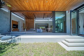 Botanica Foresta 4BR Villa by NLA