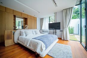 Botanica Foresta 4BR Villa by NLA