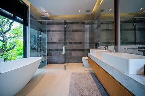 Botanica Foresta 4BR Villa by NLA