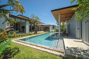 Botanica Foresta 4BR Villa by NLA