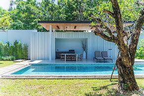 Botanica Foresta 4BR Villa by NLA