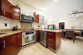 Beachfront Ocean View Penthouse Surf 408