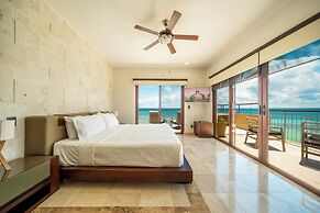 Beachfront Ocean View Penthouse Surf 408