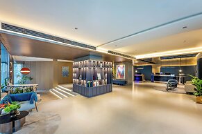 Holiday Inn Express Shanghai Jing'an Temple by IHG