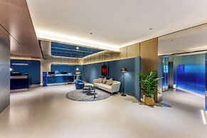 Holiday Inn Express Shanghai Jing'an Temple by IHG