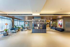 Holiday Inn Express Shanghai Jing'an Temple by IHG