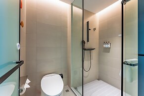 Holiday Inn Express Shanghai Jing'an Temple by IHG