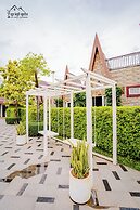 La Fairy Garden Resort