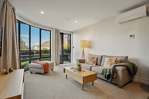 The Beacon - Town Centre Apartment 620