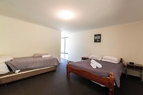 Relax and Unwind at Heavenly Hideaway