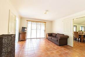 Relax and Unwind at Heavenly Hideaway