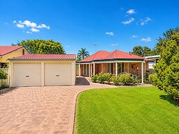 Hidden Gem Getaway in Dunsboroughs Heart