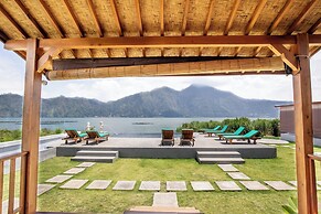 D Sila’s Tepi Danu Villas Kintamani & Natural hot spring