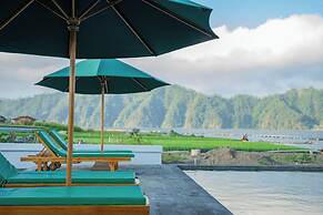 D Sila’s Tepi Danu Villas Kintamani & Natural hot spring