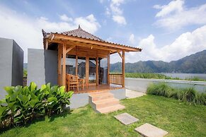 D Sila’s Tepi Danu Villas Kintamani & Natural hot spring